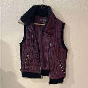 Calvin Klein Women's Plum Quilted Vest